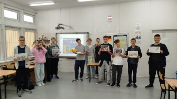 original-86150E27-D001-48C2-8A3B-B3E658D466D3