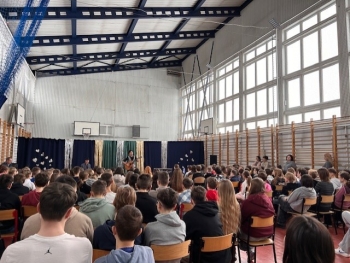 80c6975a-0f2f-47cf-86fd-ab02d87afc13