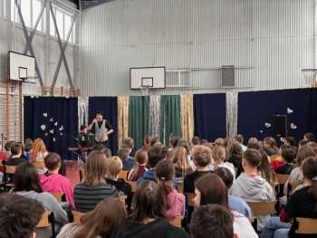 d20d39ff-dc67-48f8-be08-b121b1c51403