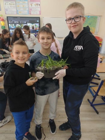 7aeacde6-028a-4f46-9bfc-5ceda67ec51d