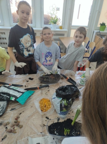 2c840c49-41f5-492a-8637-8b3f3ce3aa2e