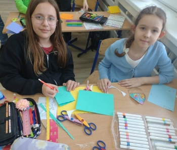 fb7acc01-4e72-43c6-9a37-057c5d6baa98