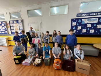 86d0dadc-eabb-493e-8b75-b80e2171e373