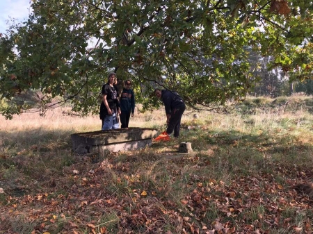 Porządkowanie cmentarza prawosławnego oraz grobów Wojska Polskiego