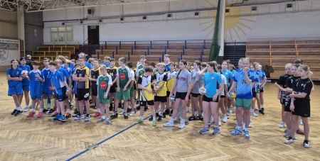 Chłopcy mistrzami Łowicza w piłce ręcznej