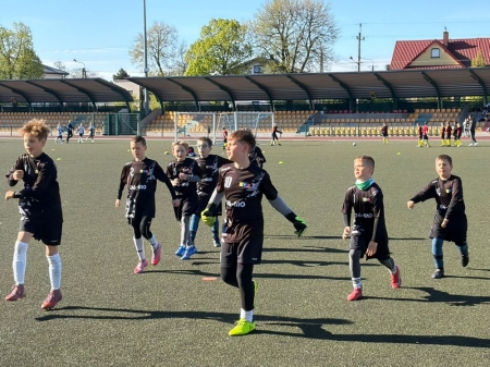 Sukces naszej szkoły w Powiatowym Pucharze Tymbarku U-10