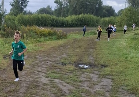 Mistrzostwa Powiatu Łowickiego w Indywidualnych Biegach Przełajowych