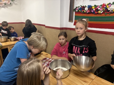Smaki dawnej wsi - trzecioklasiści z wizytą w Nieborowie